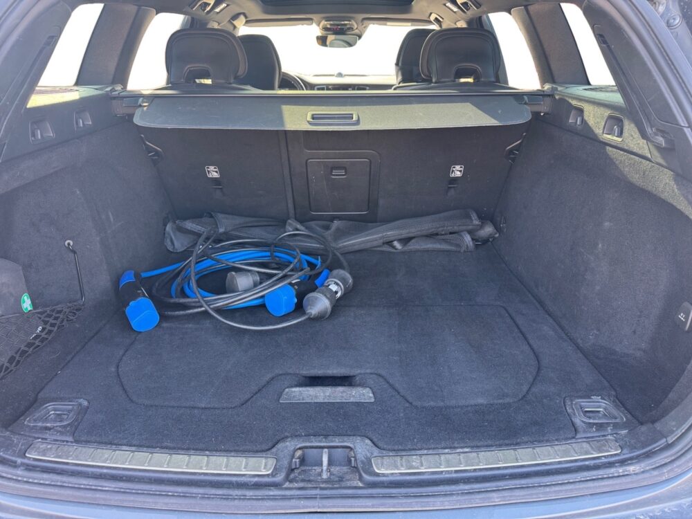 auto-Volvo-V60-LRE455-202603111449-13 auto-Volvo-V60-LRE455-202603111449-13