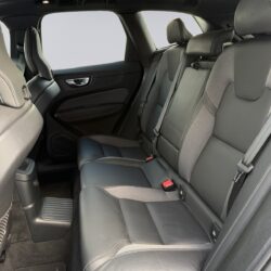 auto-Volvo-XC60-GRK764-202603101506-11