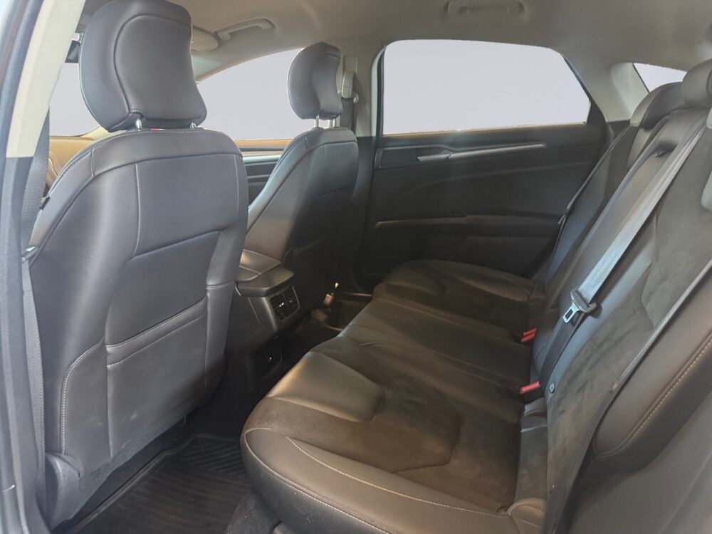 auto-Ford-Mondeo-JKI776-202604201212-11 auto-Ford-Mondeo-JKI776-202604201212-11