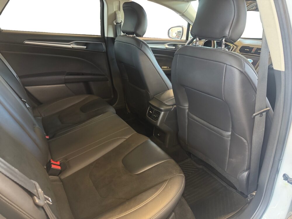 auto-Ford-Mondeo-JKI776-202604201212-12 auto-Ford-Mondeo-JKI776-202604201212-12