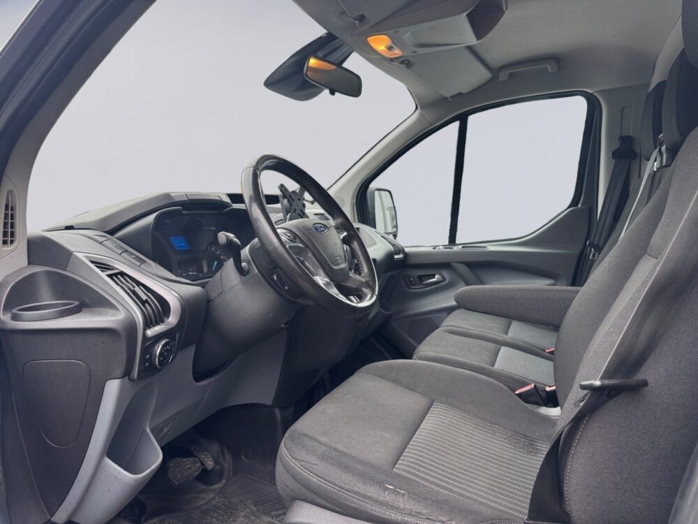 auto-Ford-Transit-Custom-RST650-202604081655-8 auto-Ford-Transit-Custom-RST650-202604081655-8