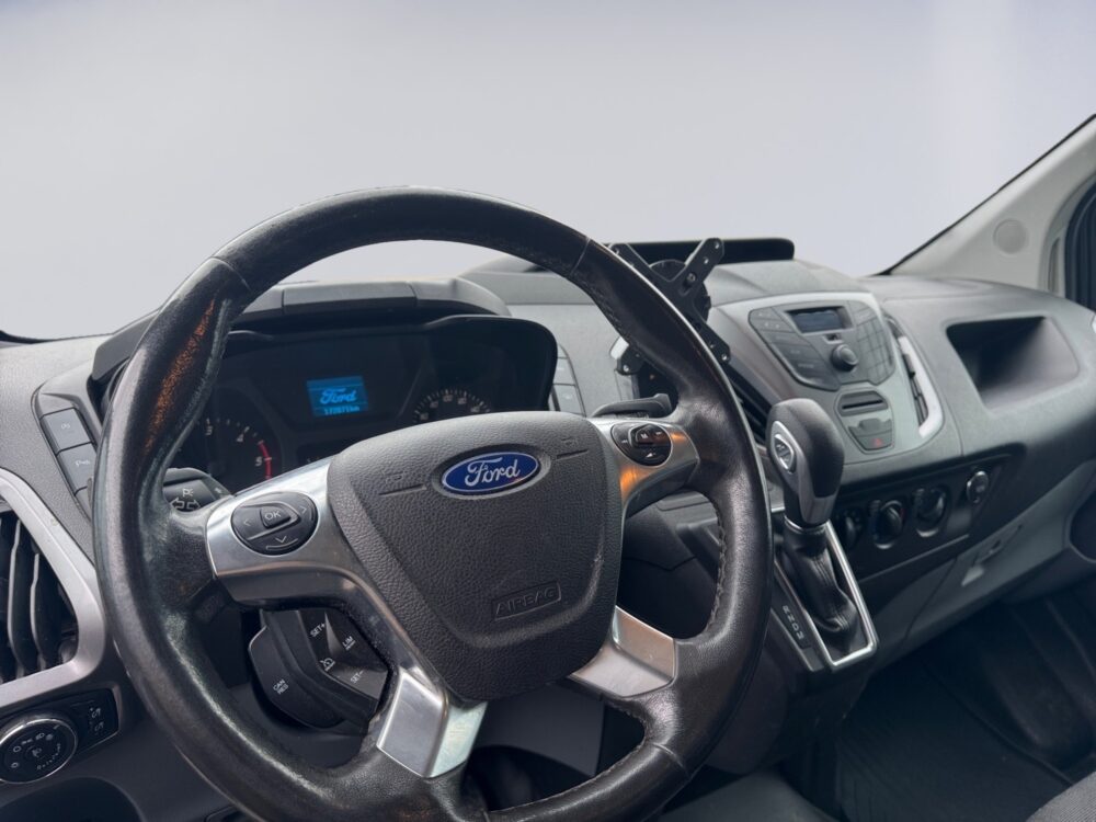 auto-Ford-Transit-Custom-RST650-202604081655-9 auto-Ford-Transit-Custom-RST650-202604081655-9