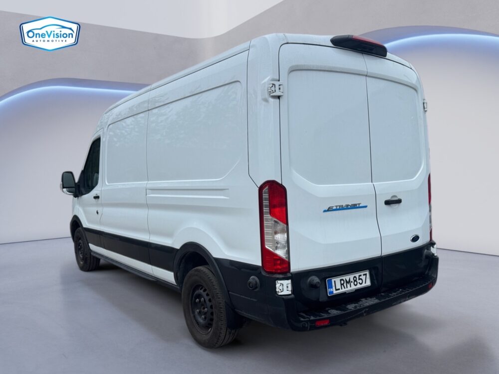 auto-Ford-Transit-LRM857-202604021037-2 auto-Ford-Transit-LRM857-202604021037-2