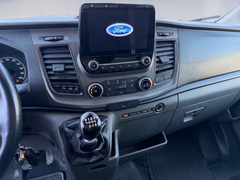 auto-Ford-Transit-YXJ665-202604021006-10 auto-Ford-Transit-YXJ665-202604021006-10