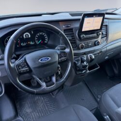 auto-Ford-Transit-YXJ665-202604021006-11