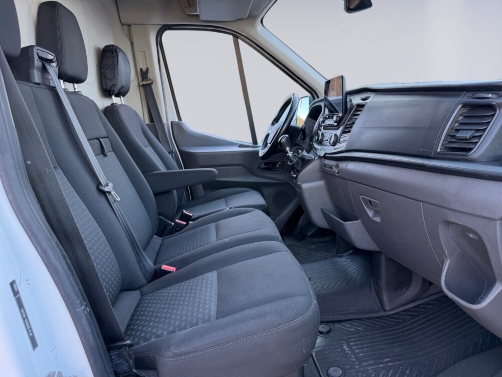 auto-Ford-Transit-YXJ665-202604021006-12 auto-Ford-Transit-YXJ665-202604021006-12