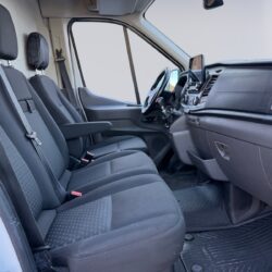 auto-Ford-Transit-YXJ665-202604021006-12