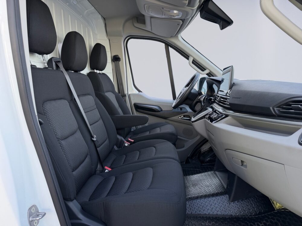 auto-Maxus-e-Deliver-9-ED9-202604271743-10 auto-Maxus-e-Deliver-9-ED9-202604271743-10