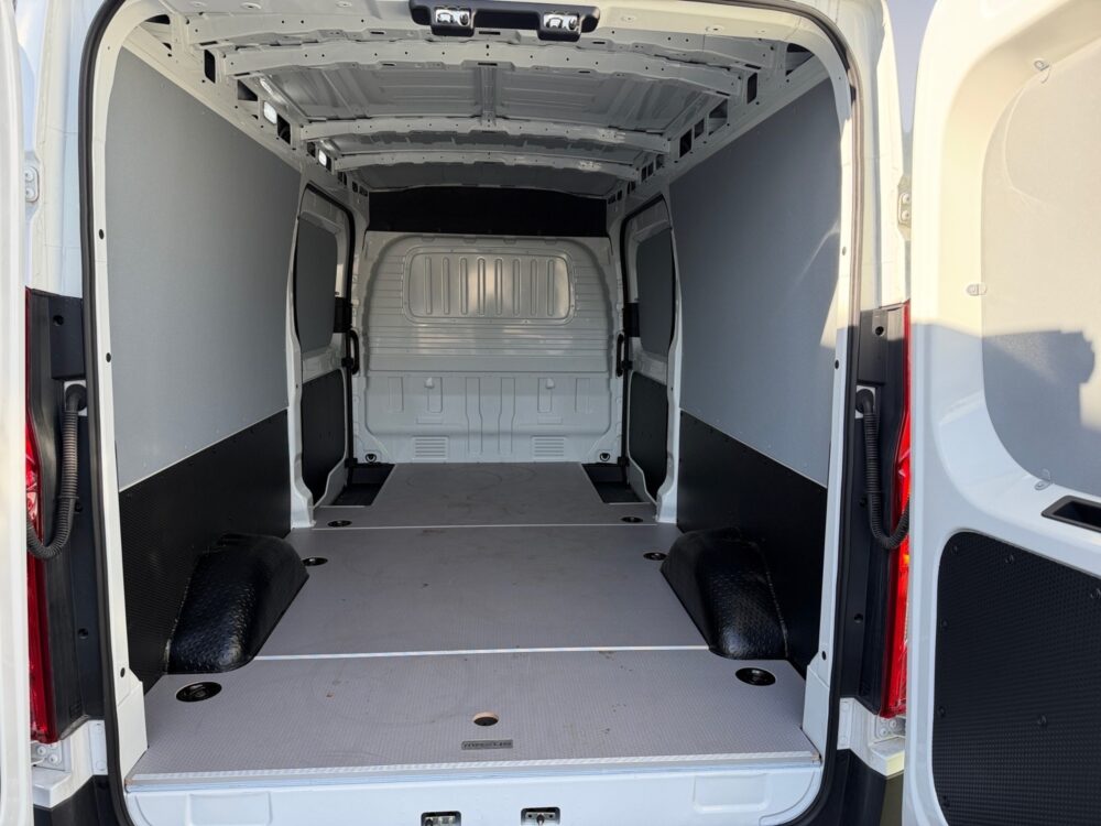 auto-Maxus-e-Deliver-9-ED9-202604271743-9 auto-Maxus-e-Deliver-9-ED9-202604271743-9