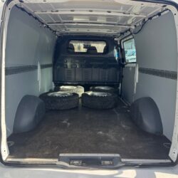 auto-Mercedes-Benz-Vito-FOT941-202604231254-11
