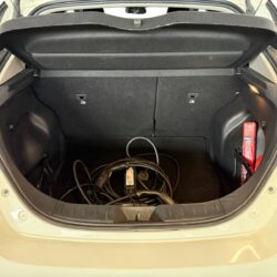 auto-Nissan-Leaf-IRZ723-202604301422-13