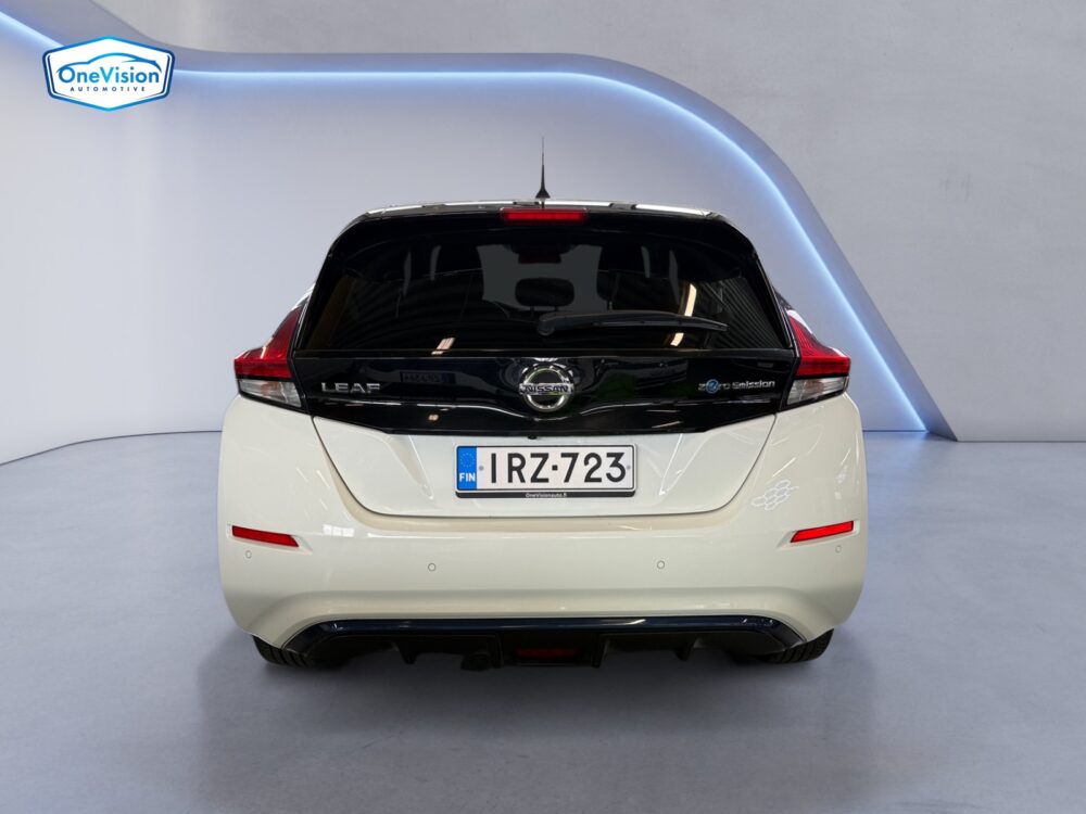 auto-Nissan-Leaf-IRZ723-202604301422-3 auto-Nissan-Leaf-IRZ723-202604301422-3