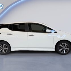 auto-Nissan-Leaf-IRZ723-202604301422-5
