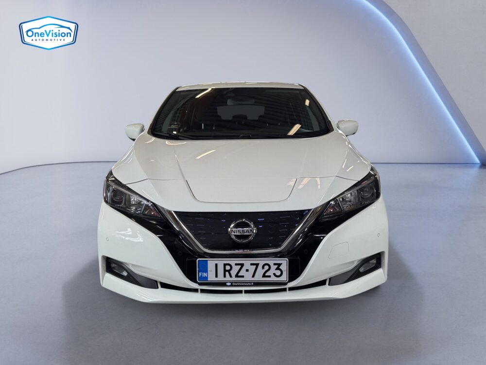 auto-Nissan-Leaf-IRZ723-202604301422-7 auto-Nissan-Leaf-IRZ723-202604301422-7