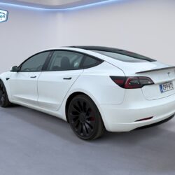 auto-Tesla-Model-3-CPP872-202604021140-2