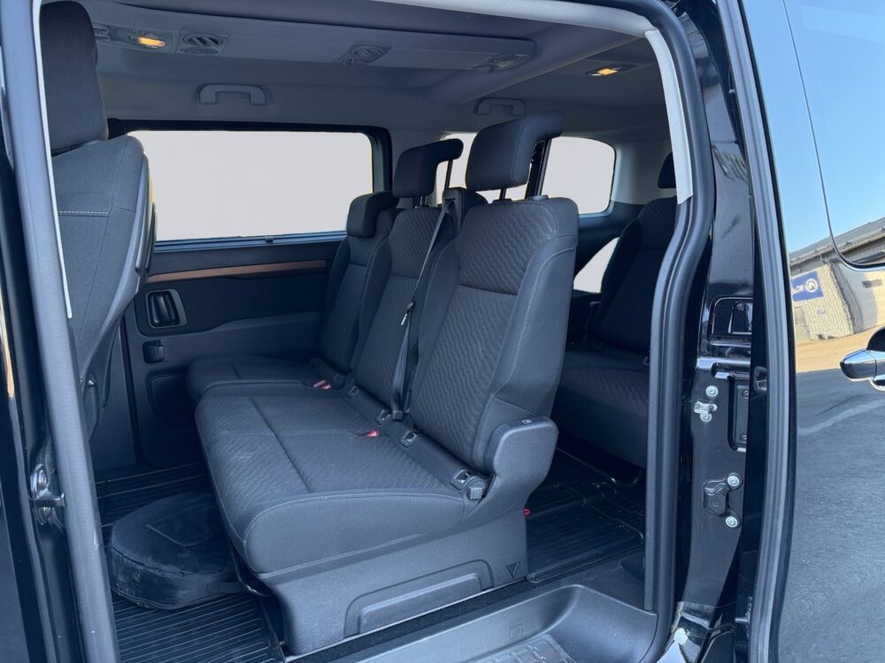 auto-Toyota-Proace-Verso-EV-YLV782-202604081735-10 auto-Toyota-Proace-Verso-EV-YLV782-202604081735-10