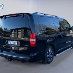 auto-Toyota-Proace-Verso-EV-YLV782-202604081735-4