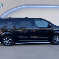 auto-Toyota-Proace-Verso-EV-YLV782-202604081735-5