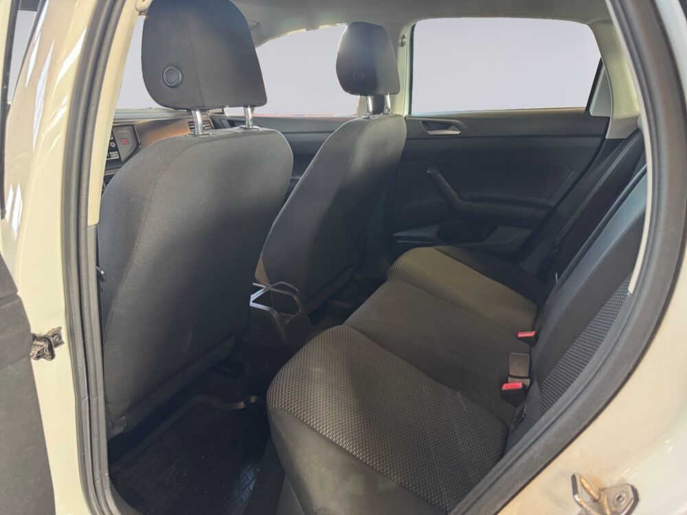 auto-Volkswagen-Polo-OXL969-202604241025-13 auto-Volkswagen-Polo-OXL969-202604241025-13