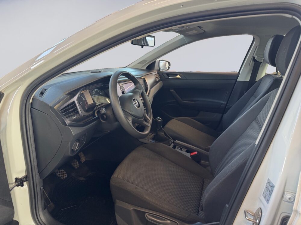 auto-Volkswagen-Polo-OXL969-202604241025-8 auto-Volkswagen-Polo-OXL969-202604241025-8