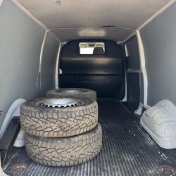 auto-Volkswagen-Transporter-FRE325-202604231336-12