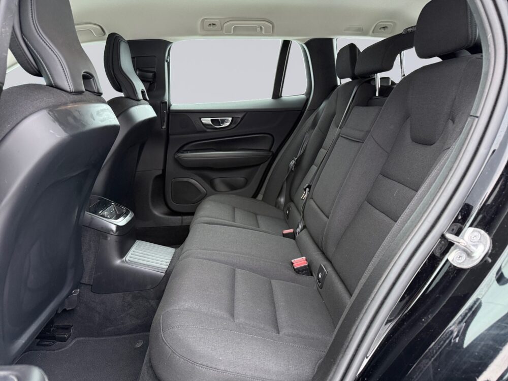 auto-Volvo-V60-XRN619-202604021518-13 auto-Volvo-V60-XRN619-202604021518-13