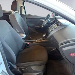 auto-Ford-Focus-IMN812-202605250953-11