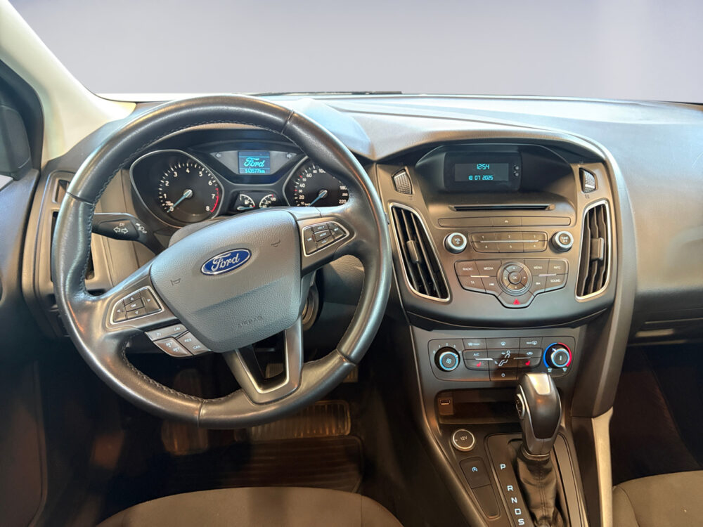 auto-Ford-Focus-IMN812-202605250953-9 auto-Ford-Focus-IMN812-202605250953-9