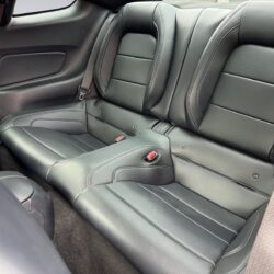auto-Ford-Mustang-LPB522-202605251046-13