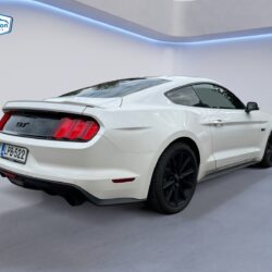 auto-Ford-Mustang-LPB522-202605251046-5