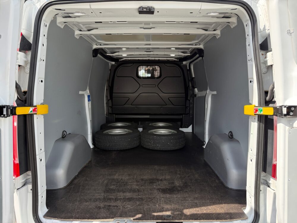 auto-Ford-Transit-Custom-CRL969-202605291545-11 auto-Ford-Transit-Custom-CRL969-202605291545-11