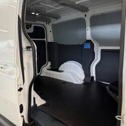 auto-Kia-PV5-Cargo-GRK766-202605151534-13