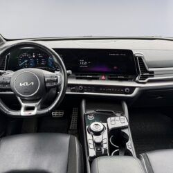 auto-Kia-Sportage-ZPJ384-202605201445-9