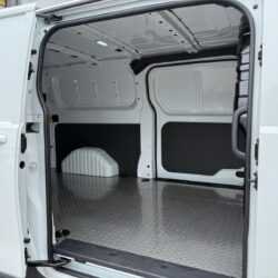 auto-Maxus-Deliver-7-MRJ266-202605201411-13