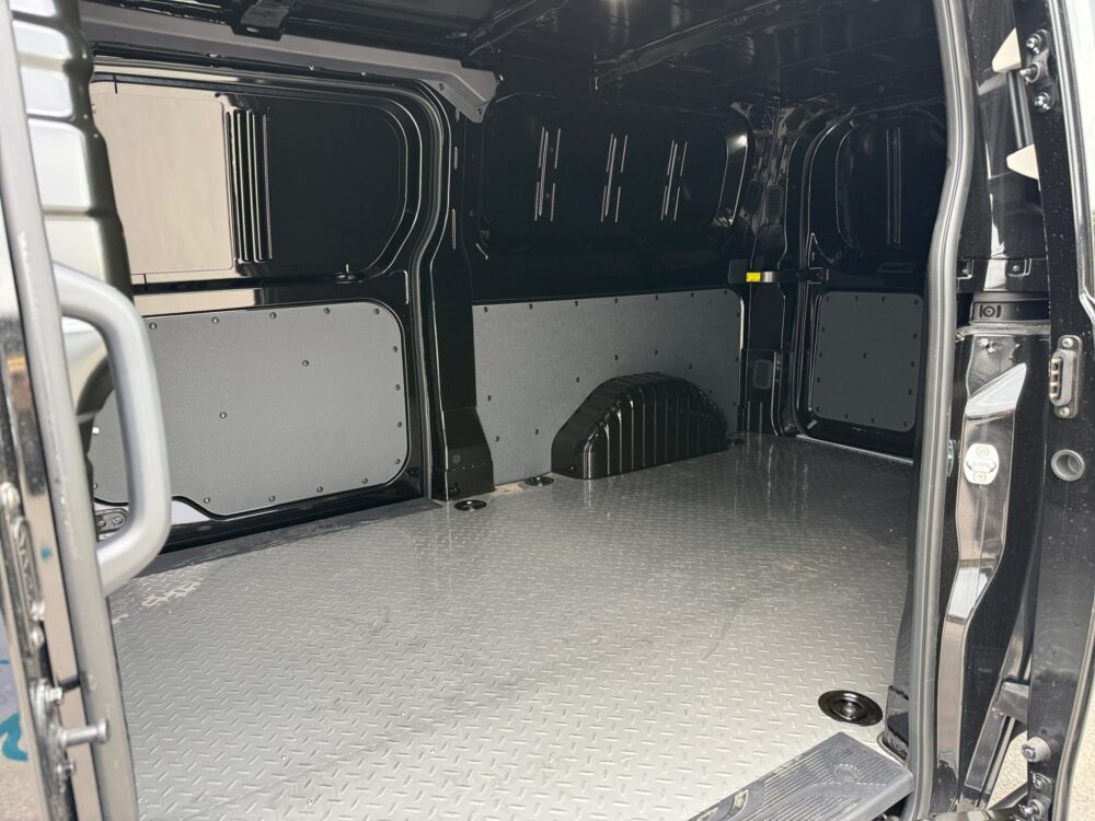 auto-Maxus-Deliver-7-NNN150-202605131421-13 auto-Maxus-Deliver-7-NNN150-202605131421-13