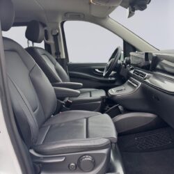 auto-Mercedes-Benz-EQV-D4912-202605151444-12