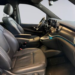 auto-Mercedes-Benz-EQV-OZK877-202605071233-14