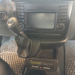 auto-Mercedes-Benz-Vito-VZU540-202605251005-11