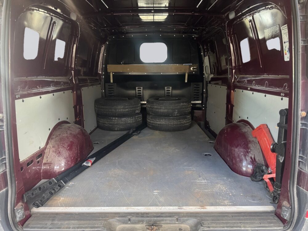 auto-Mercedes-Benz-Vito-VZU540-202605251005-13 auto-Mercedes-Benz-Vito-VZU540-202605251005-13