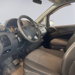 auto-Mercedes-Benz-Vito-VZU540-202605251005-8