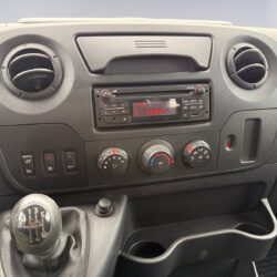 auto-Nissan-NV400-JJU168-202605041035-10