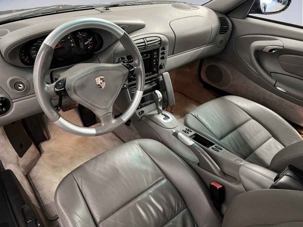 auto-PORSCHE-911-MMM334-202605040915-15 auto-PORSCHE-911-MMM334-202605040915-15