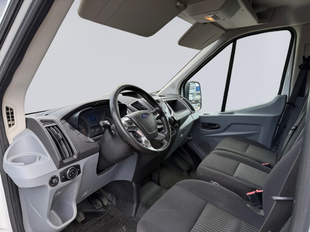 auto-Ford-Transit-JMU130-202606291248-8 auto-Ford-Transit-JMU130-202606291248-8