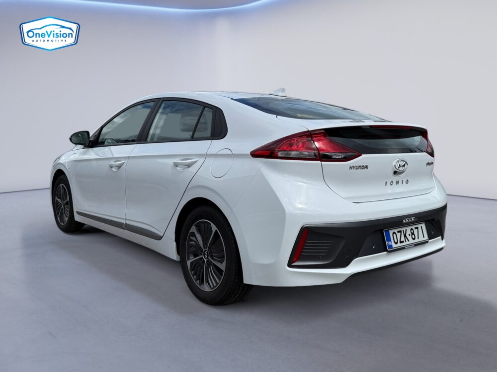 auto-Hyundai-IONIQ-plug-in-OZK871-202606151615-2 auto-Hyundai-IONIQ-plug-in-OZK871-202606151615-2