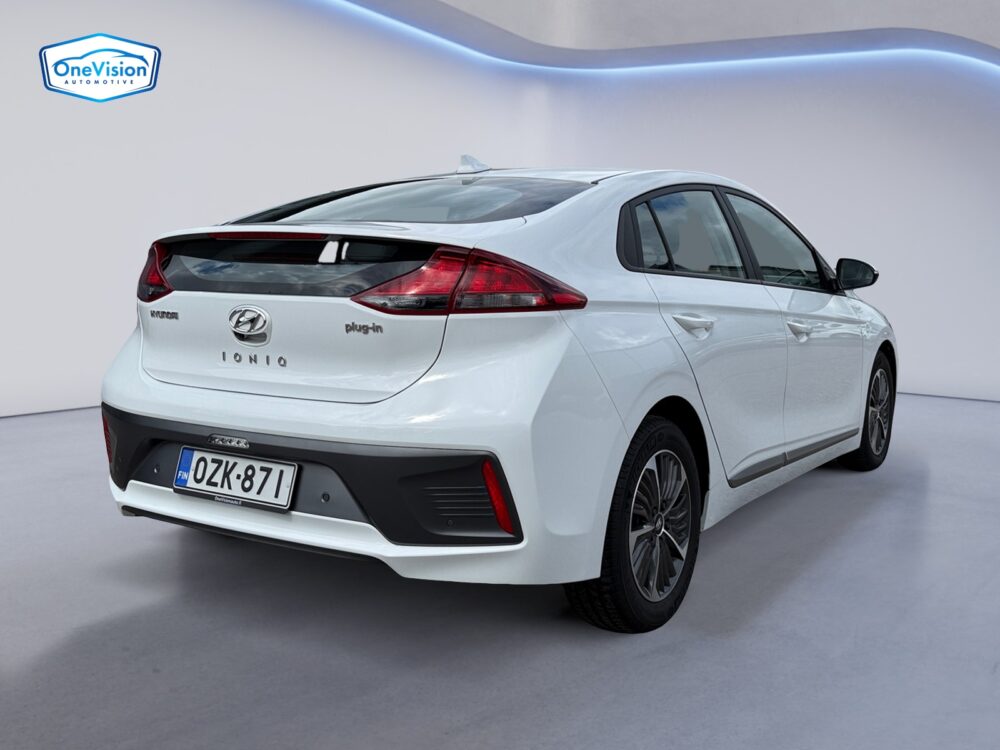 auto-Hyundai-IONIQ-plug-in-OZK871-202606151615-4 auto-Hyundai-IONIQ-plug-in-OZK871-202606151615-4
