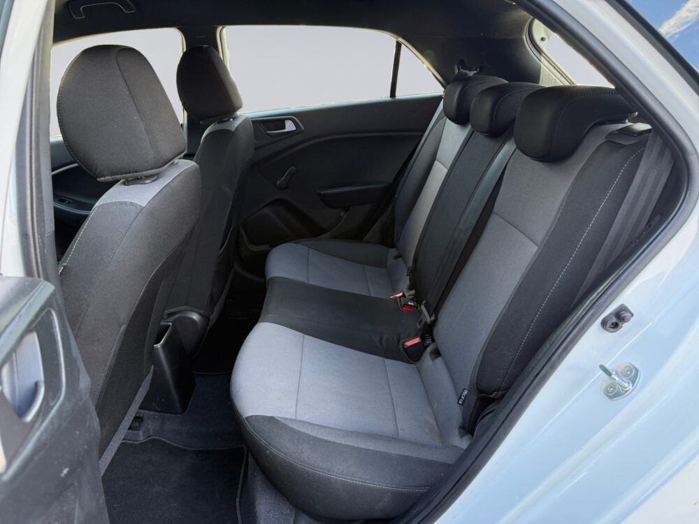 auto-Hyundai-i20-5d-GMT786-202606221519-12 auto-Hyundai-i20-5d-GMT786-202606221519-12