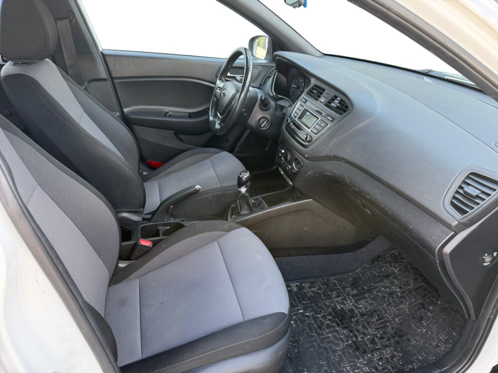 auto-Hyundai-i20-5d-GMT786-202606221519-13 auto-Hyundai-i20-5d-GMT786-202606221519-13