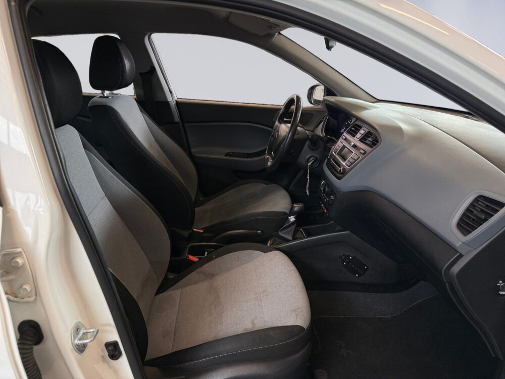 auto-Hyundai-i20-5d-TZG114-202606121543-14 auto-Hyundai-i20-5d-TZG114-202606121543-14