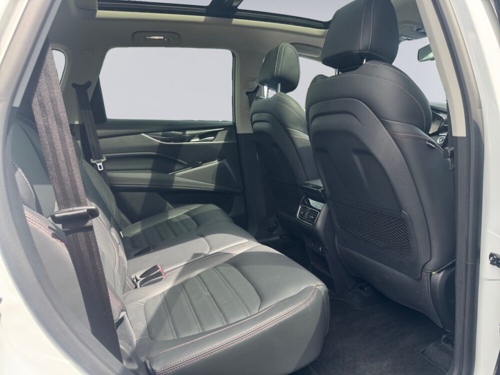 auto-Maxus-Euniq-6-JMO372-202606031702-12 auto-Maxus-Euniq-6-JMO372-202606031702-12