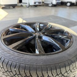 auto-Maxus-Euniq-6-JMO372-202606031702-15